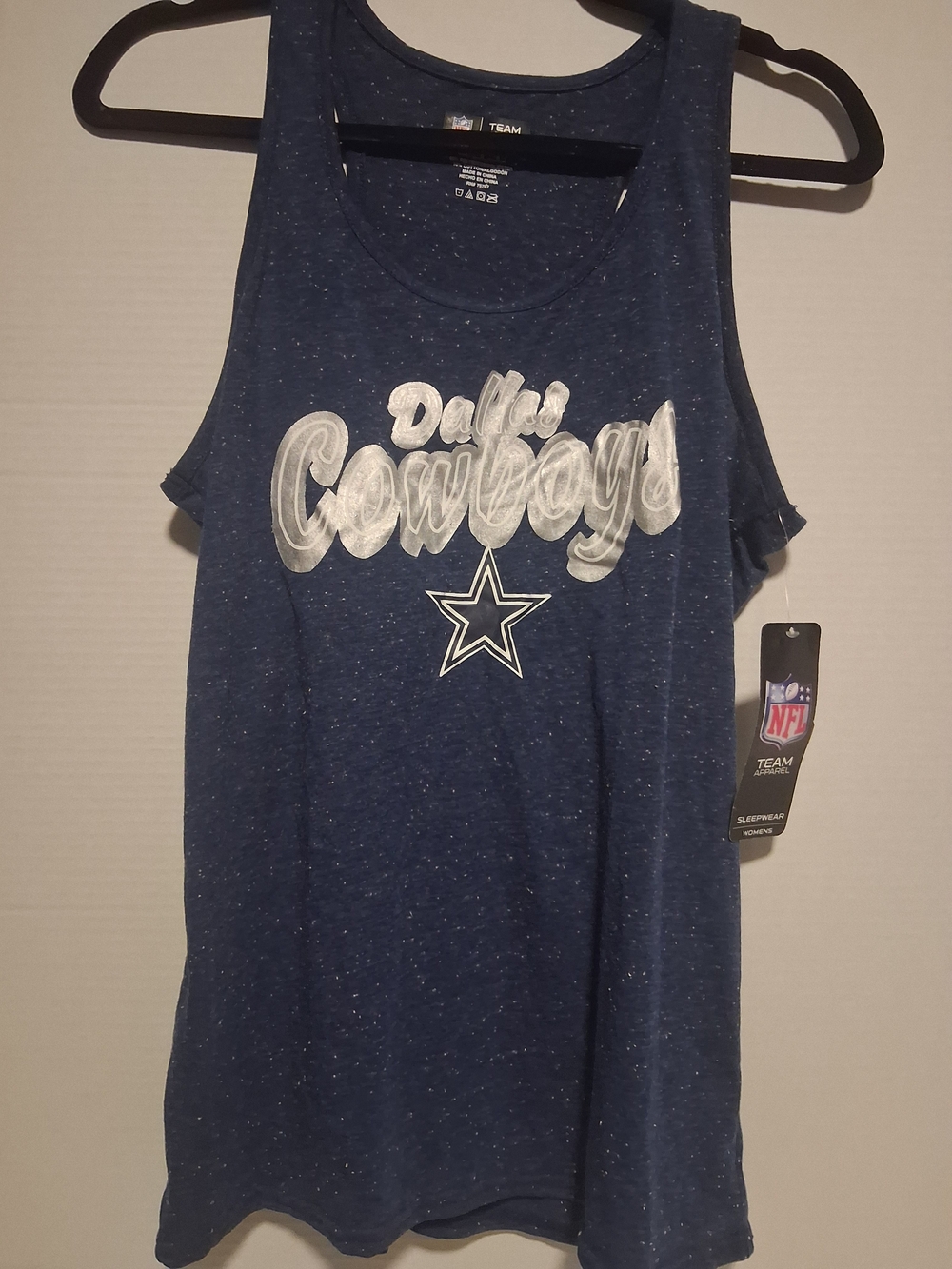 NFL Women's Navy Blue Dallas Cowboys Graphic Tank